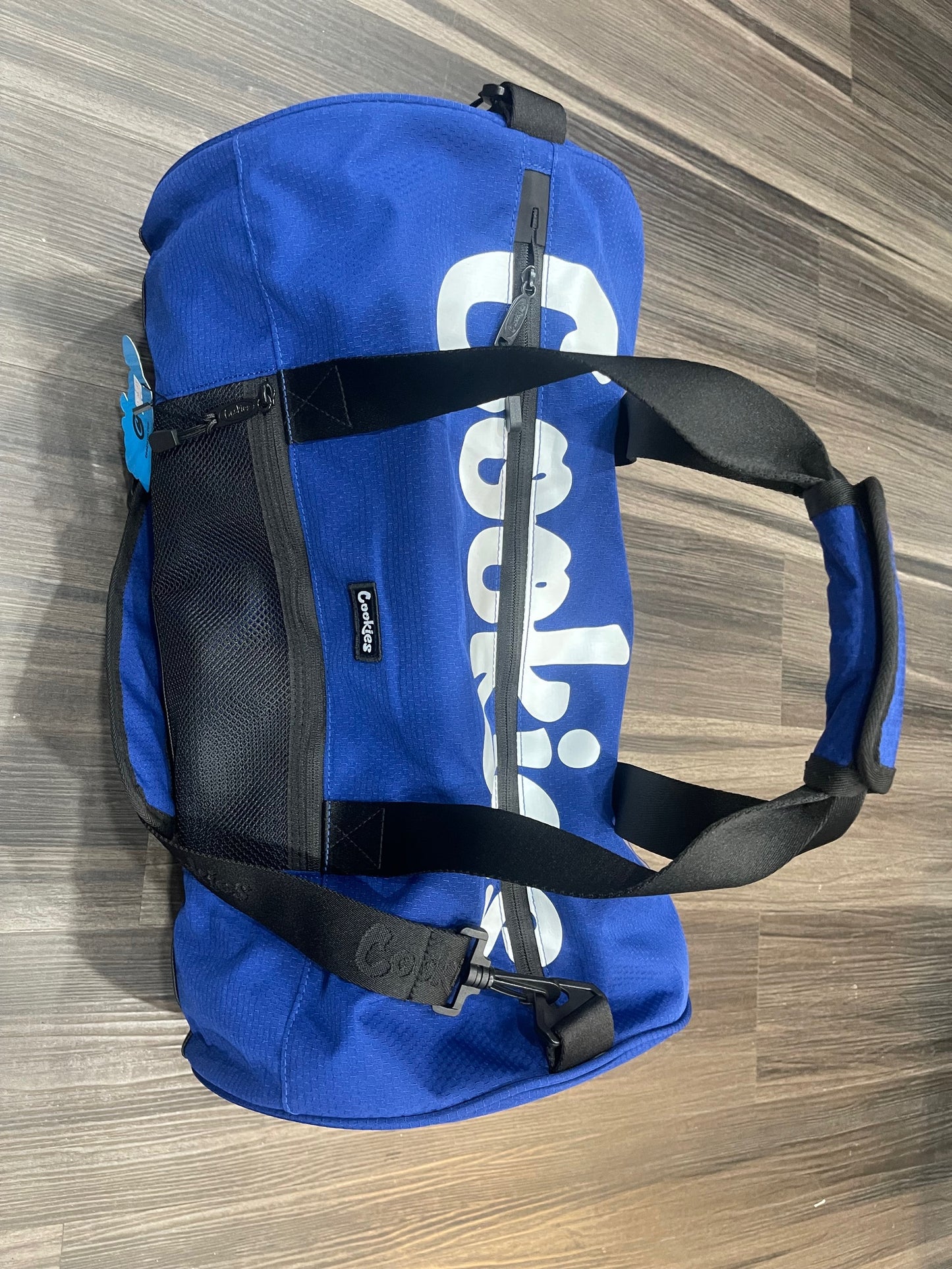 Cookies SF "Summit Ripstop" smell proof duffle bag with oversize logo print